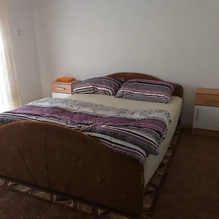 Guest house Lake House Krndija